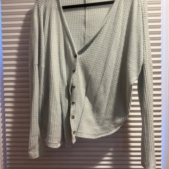 Urban outfitters women’s oversized thermal button down. Front top tie up. - Picture 4 of 5